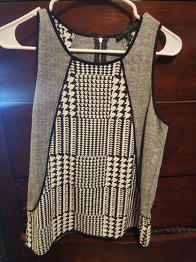 Aryn K Black and White Houndstooth wool blend Sleeveless Blouse